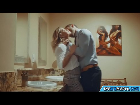 ❤️ ໃນເວລາທີ່ຜິວເນື້ອສີຂາວ busty seduces ທ່ານຢູ່ໃນຫ້ອງນ້ໍາສາທາລະນະ ️ ວິດີໂອຮ່ວມເພດ ທີ່ lo.javdoe.top ️❤